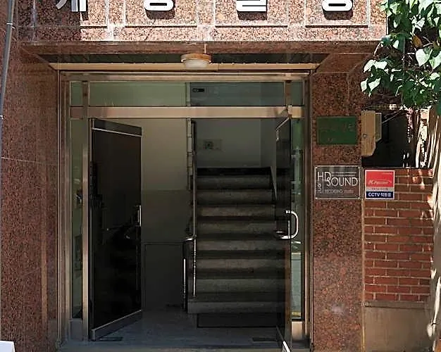 Hotel Hapjeong Station Exit 7, 5 Minute Walk, 3 3*